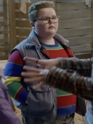 Jake Connelly Stranger Things S05 Grey Vest