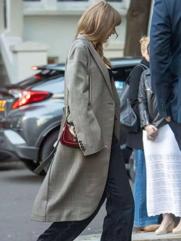 London Street Style Taylor Swift Trench Coat London Street Style Taylor Swift Trench Coat