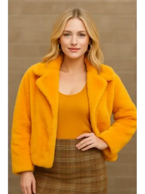 Mabel Mora Only Murders in the Building S04 Yellow Jacket