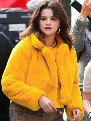 Mabel Mora Only Murders in the Building S04 Yellow Jacket