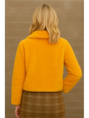 Mabel Mora Only Murders in the Building S04 Yellow Jacket