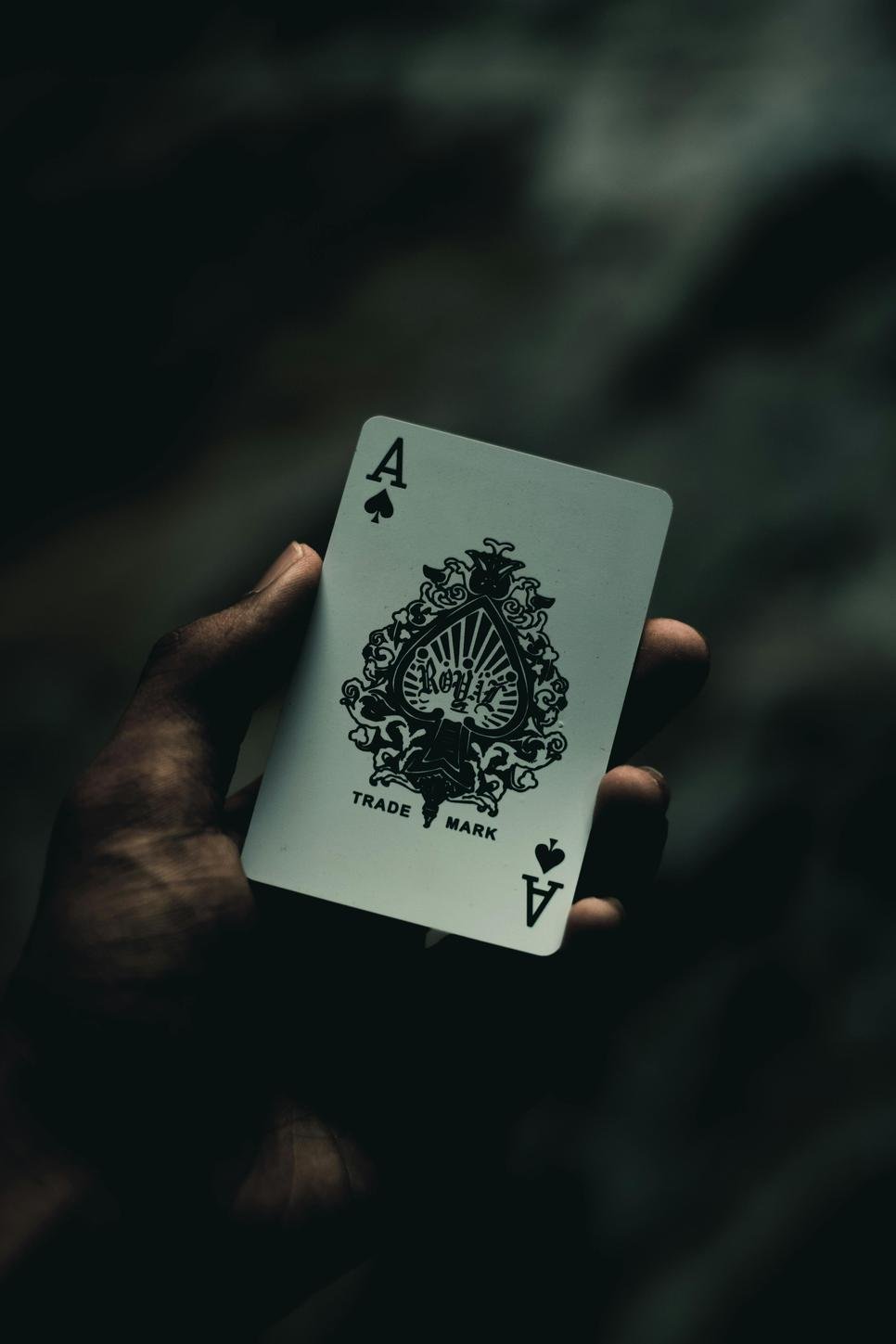 fridayrollcasinobe.com